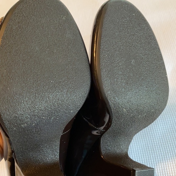 Mia Bloom Woman’s Slip On Shoes Round Toe Floral Block Heels Brown Size 6 M - Picture 8 of 12